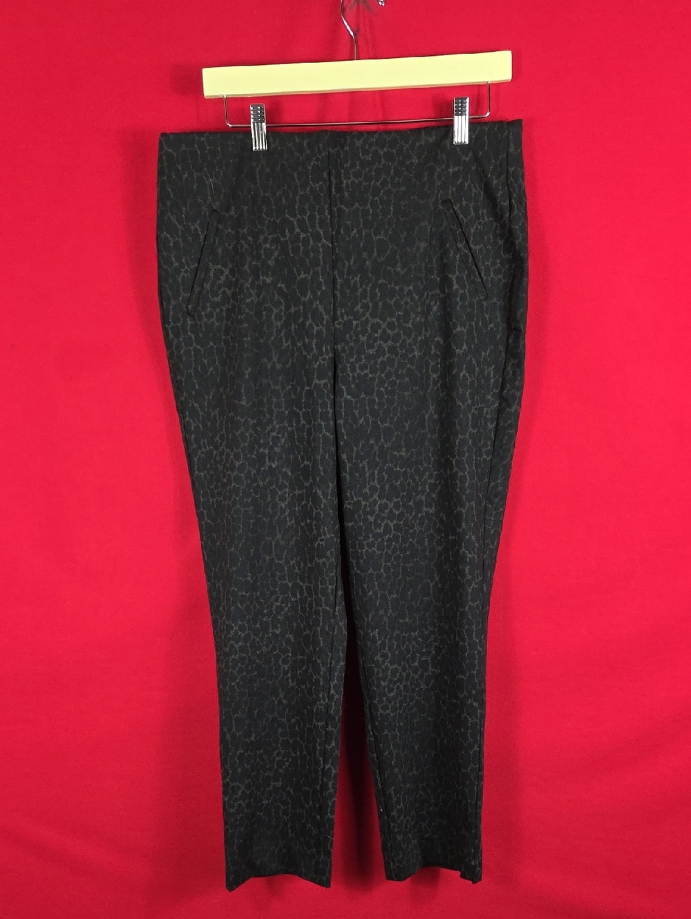 CHICO'S‎ Fabulously Slimming Cheetah Ponte Pull On Ankle Pants Black Size Large